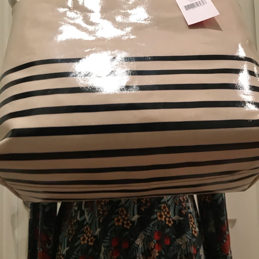 Kate Spade Yours Truly Heart Stripe Tote handbag - Picture 7 of 8
